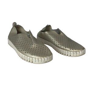 ISLE JACOBSEN ~ WOMENS 38 ~ GOLD PERFORATED SLIP ON COMFORT SHOES